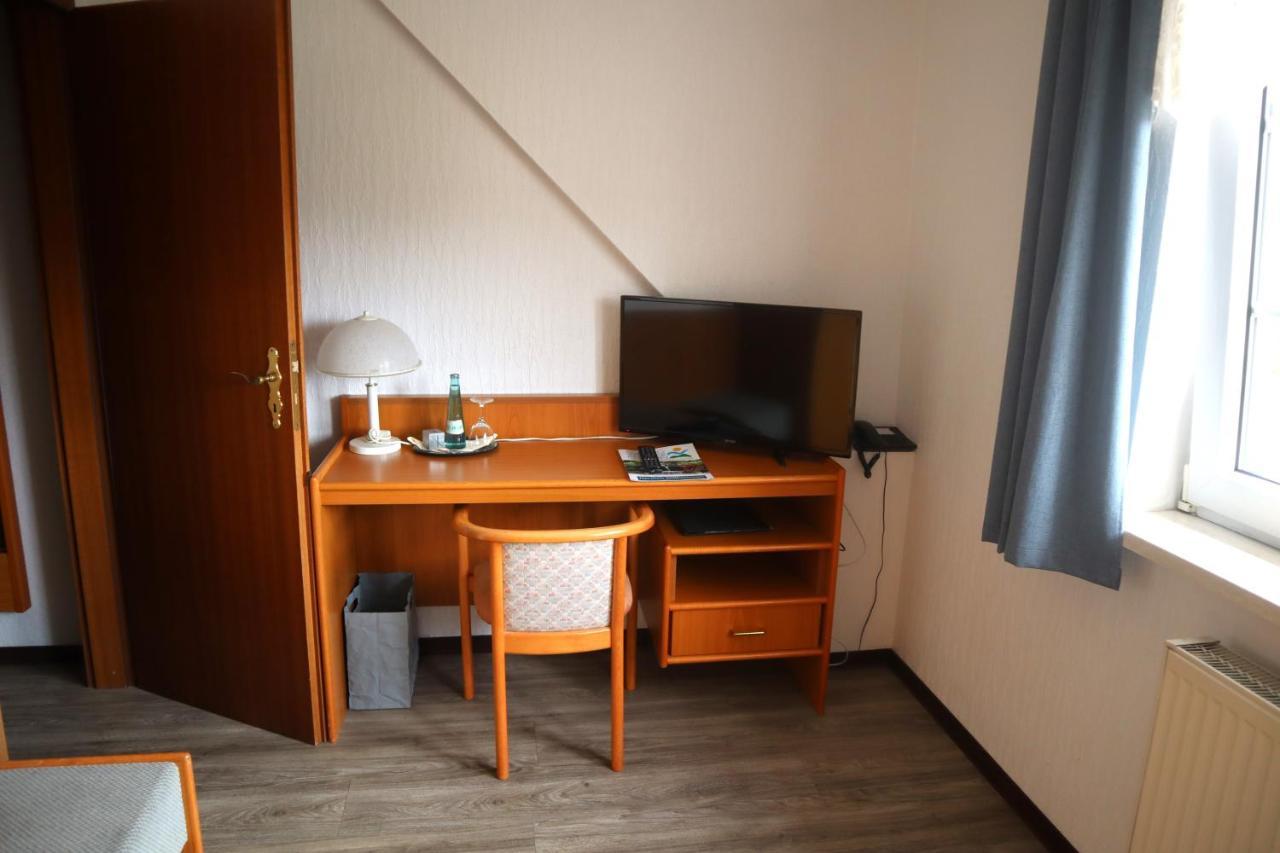 Pension Zur Harburg Hotell Uslar Eksteriør bilde